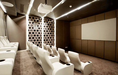 3-8cinema2
