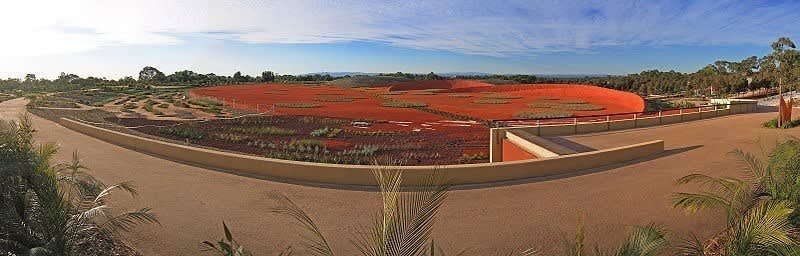 800px-RedSandGarden-Pano-RBG-CranbourneVIC